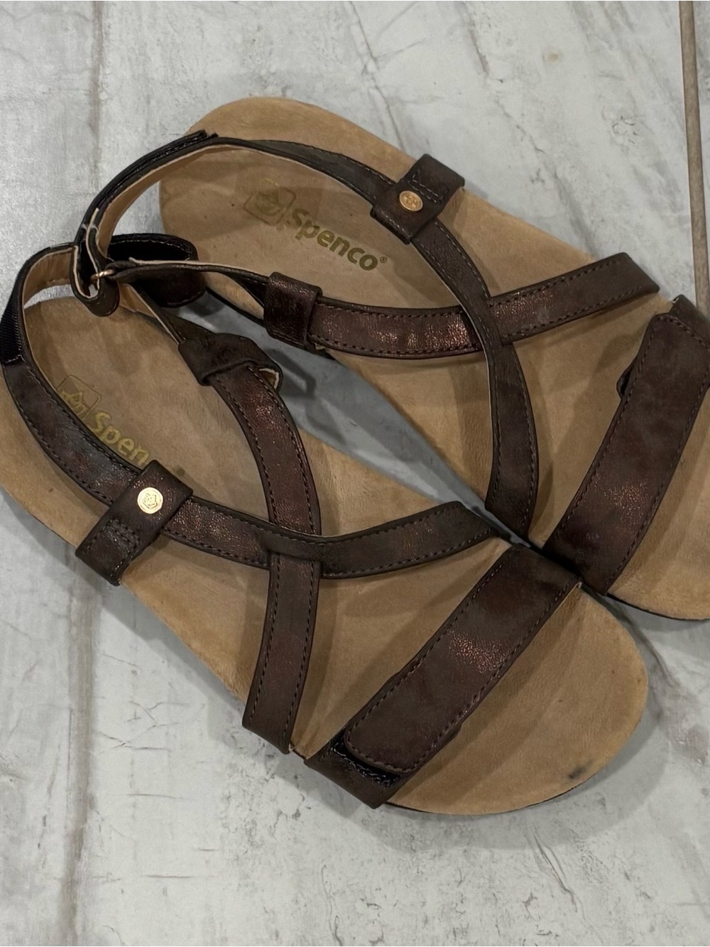 Spenco Women's Orthotic Cross Strap Sandals Bark Brown Metallic Size 8W